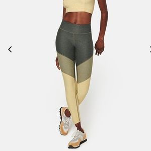 Outdoor voices WORN TWICE leggings Medium
